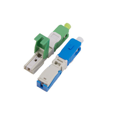 nivel rápido de las telecomunicaciones del conector 40N APC de la fibra óptica del descenso 0.3db